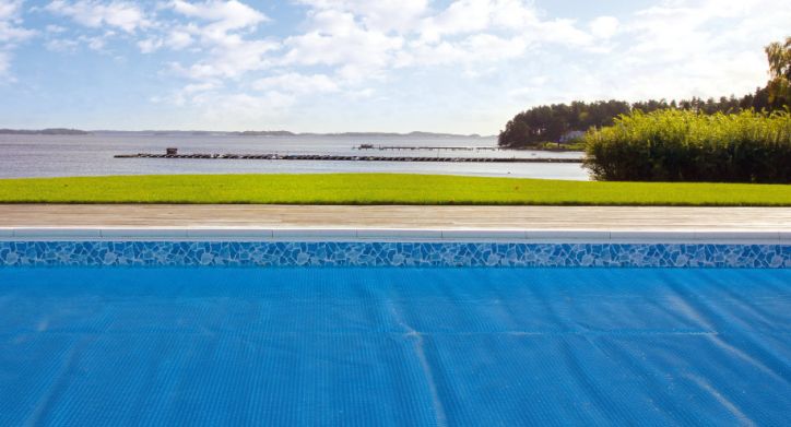 Solfolie pool